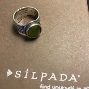 Beautiful Silpada Sterling Silver with Green Stone Ring